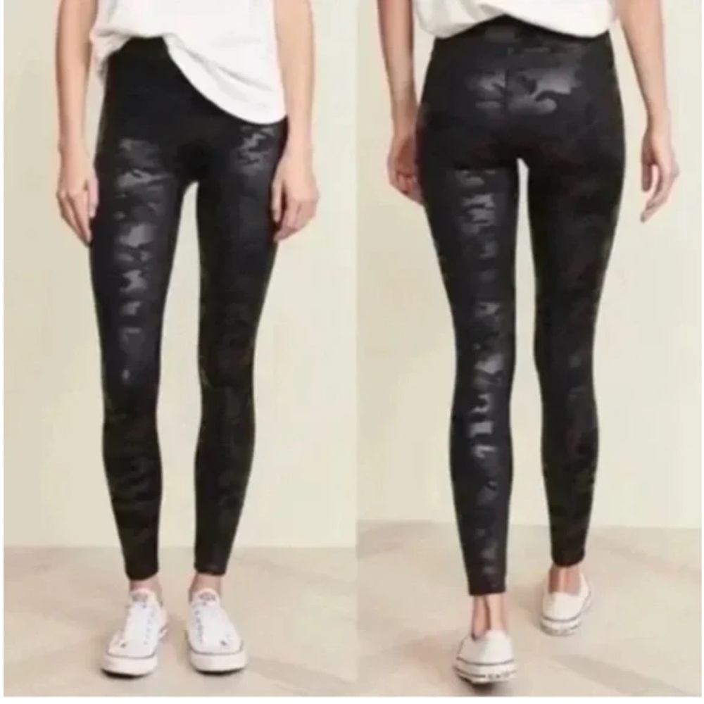 • Spanx • Women’s Black Faux Leather Camo Leggings 
Small